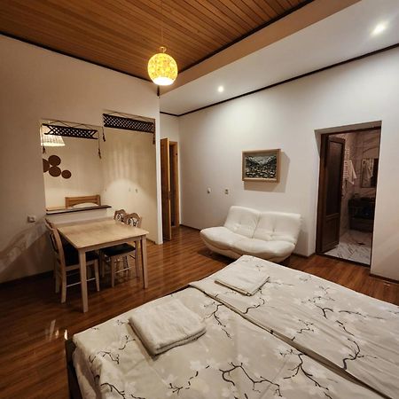 Hotel Sanli à Mestia Extérieur photo
