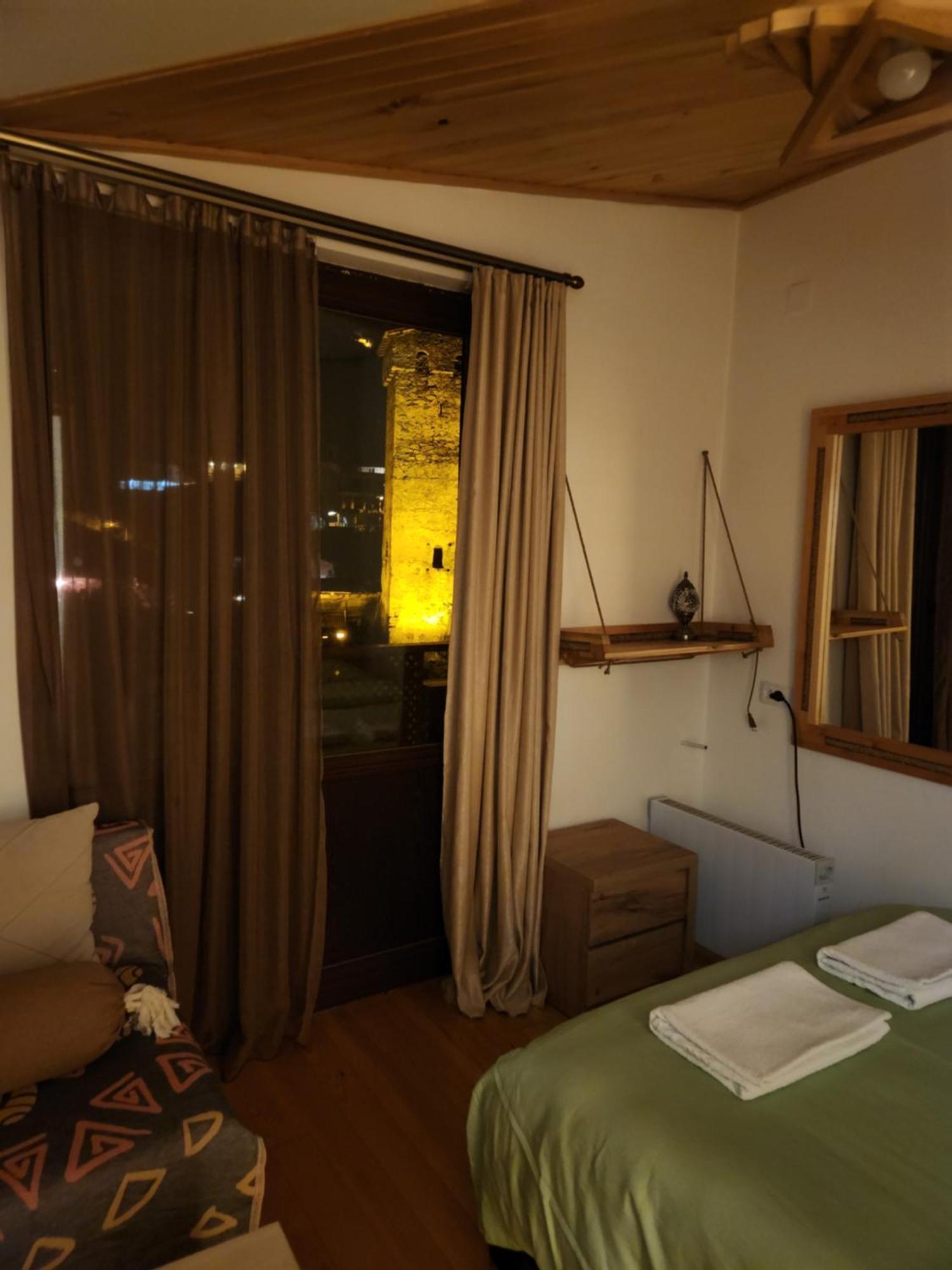 Hotel Sanli à Mestia Extérieur photo